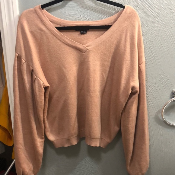 Sweaters - Light pink/nude sweater